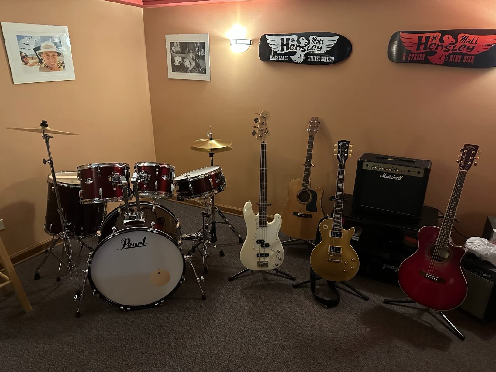 Good beginner-to-intermediate amp