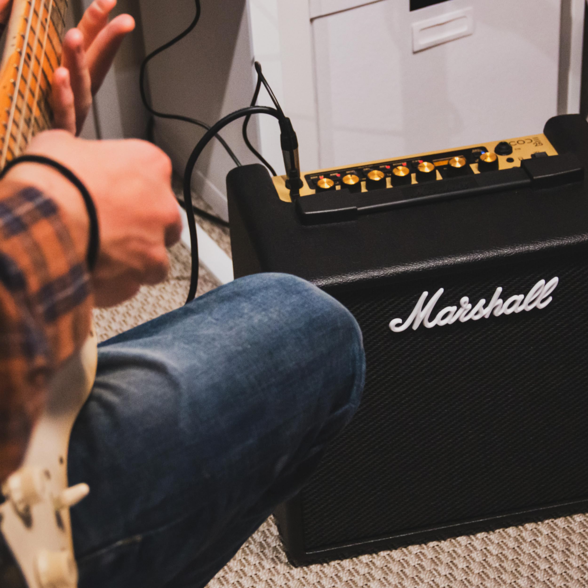 marshall-code-25-25w-digital-modelling-combo-guitar-amplifier-with-14-preamps-8- image 2
