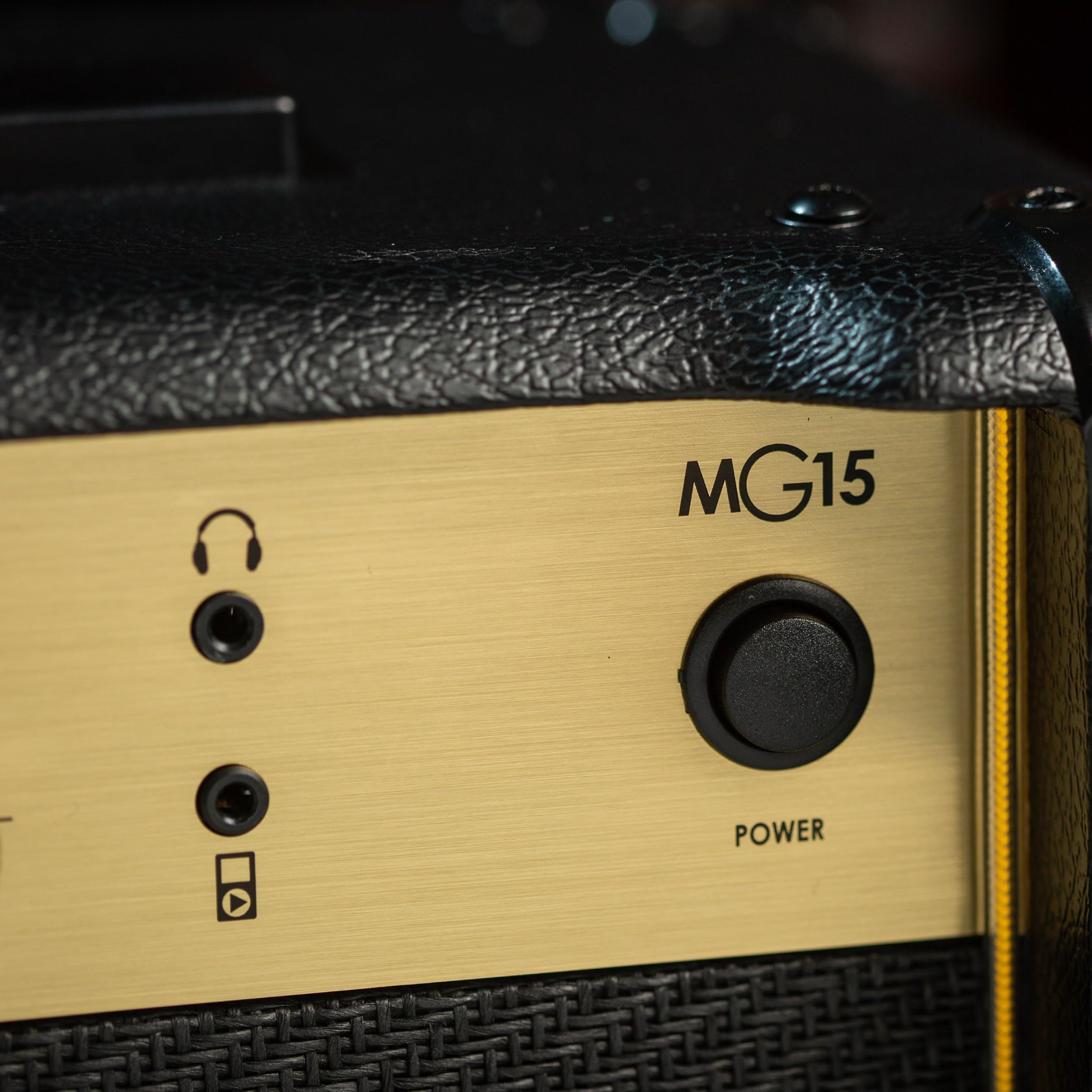 marshall-mg15g-15w-combo-guitar-amplifier-with-clean-gain-channels-3-band-eq-and image 4
