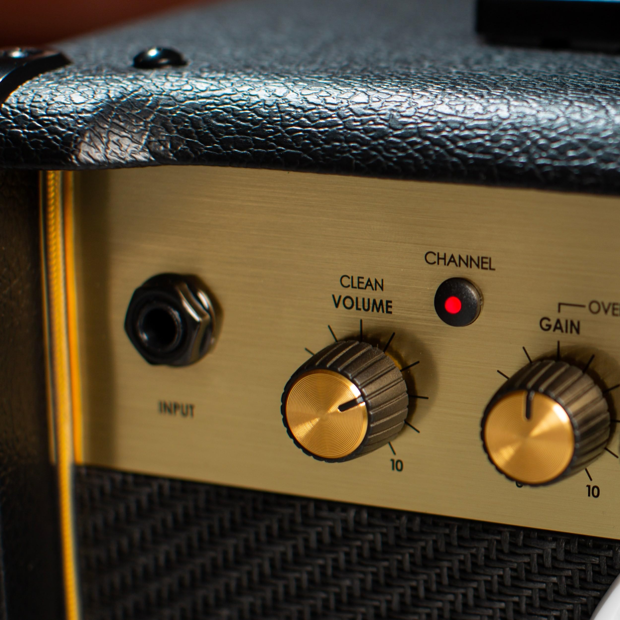 marshall-mg15g-15w-combo-guitar-amplifier-with-clean-gain-channels-3-band-eq-and image 3