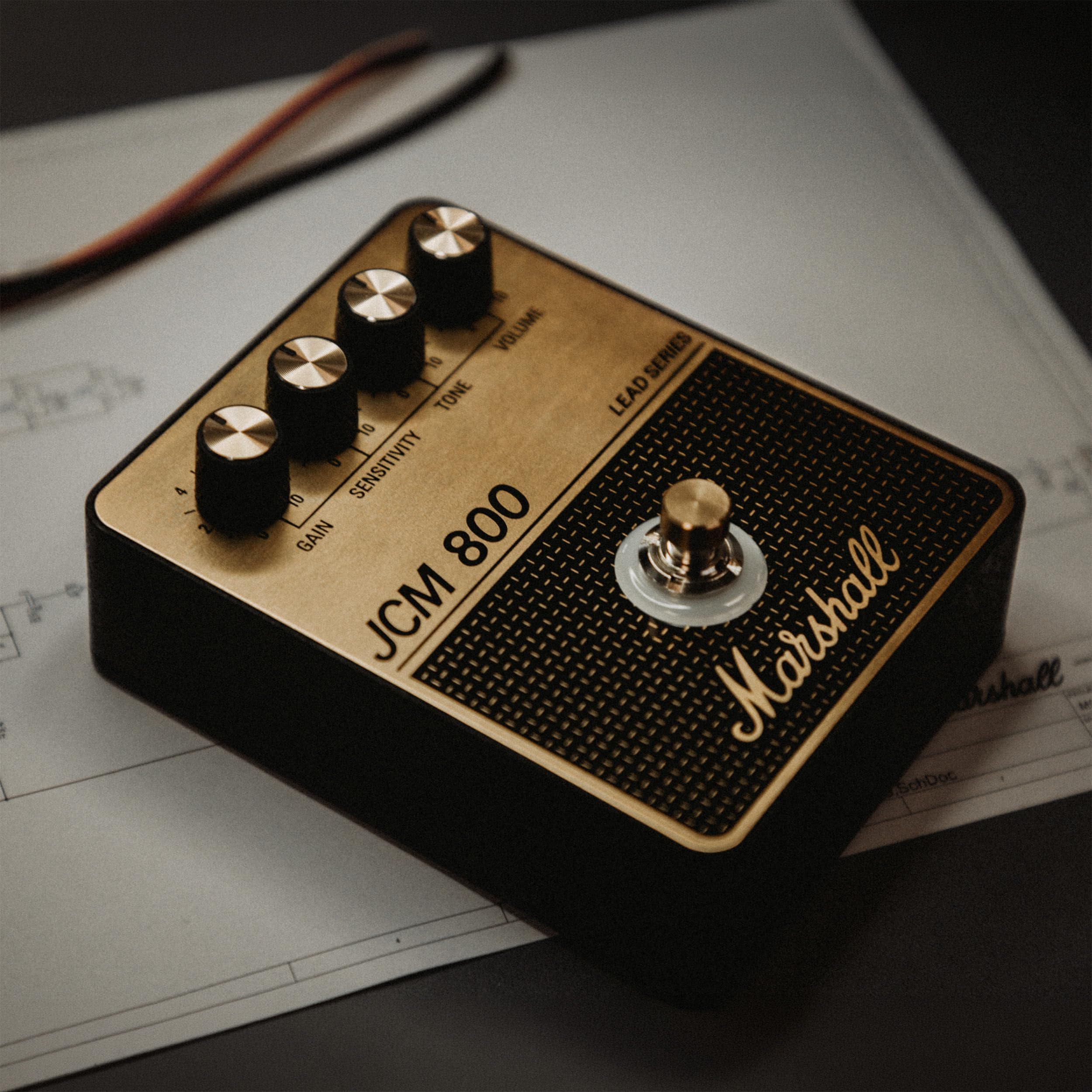 marshall-jcm800-overdrive-distortion-pedal-iconic-amp-tones-with-gain-sensitivit image 7