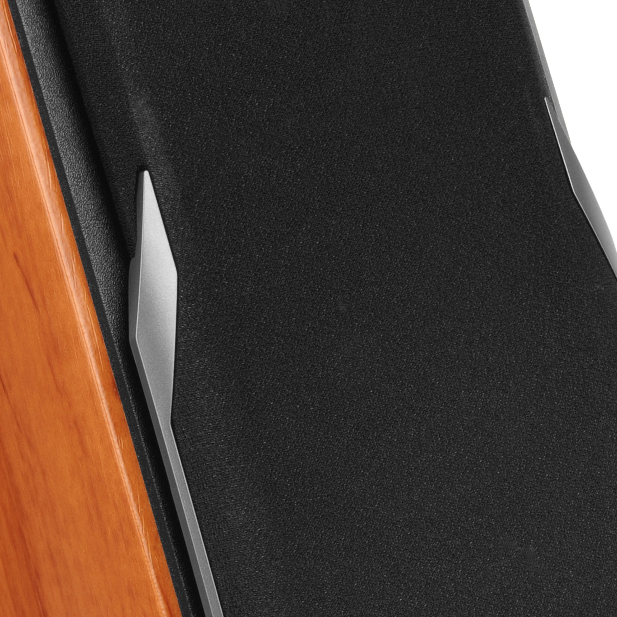 edifier-r1380t-active-bookshelf-speakers-with-42w-rms-4-mid-bass-drivers-and-sil image 7
